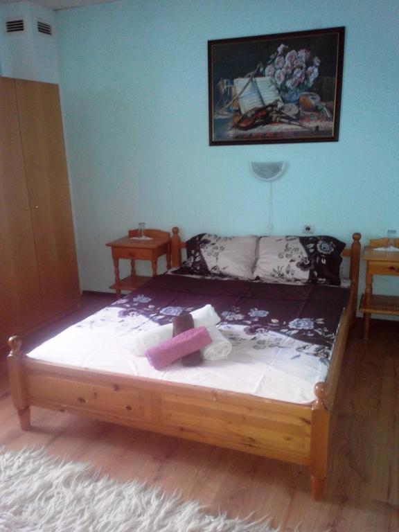 Veselata Guest House 道那班亚 外观 照片